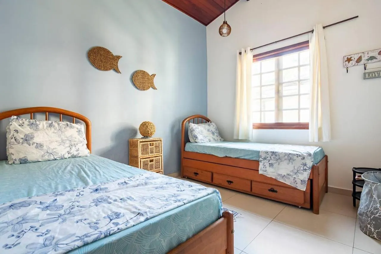 Linda Casa Condomínio Em Búzios
